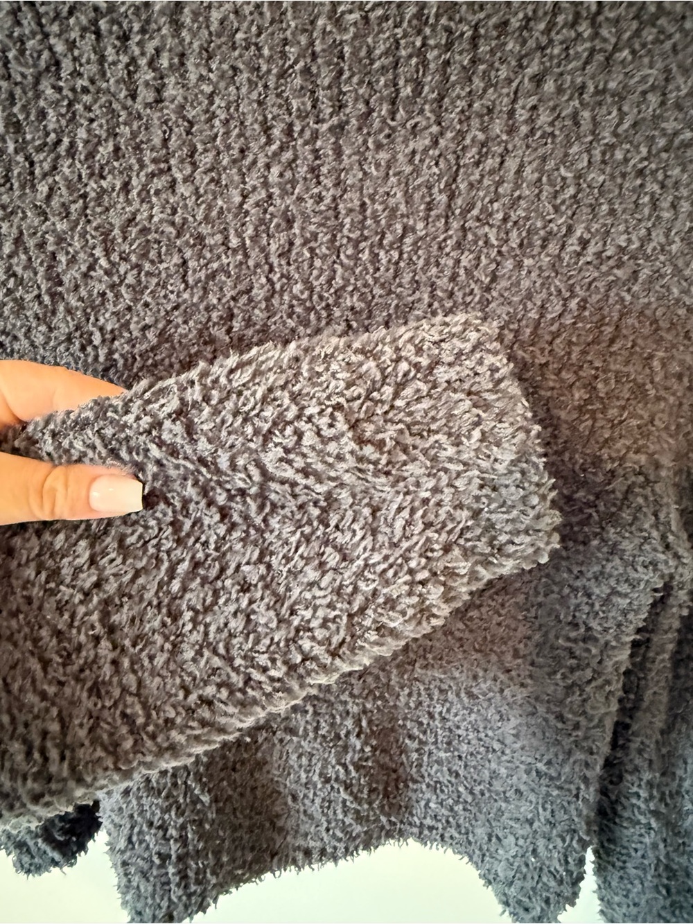 4. | aerie | Cozy Charcoal cropped Crewneck Sweater | M - Picture 4 of 5